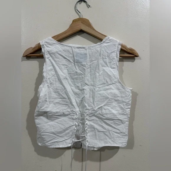 With Jean White Cotton Lace-Trim Cropped Camisole Top - Picture 3 of 3